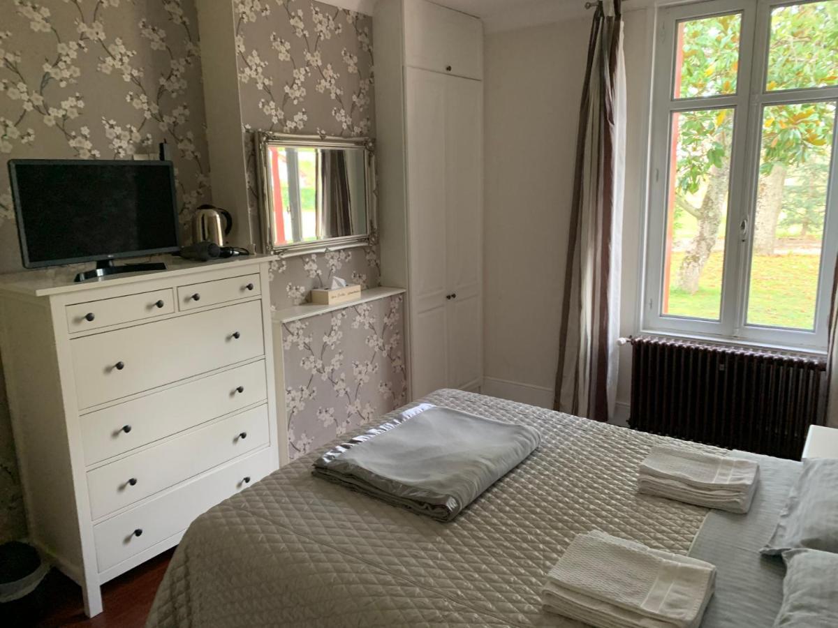 Le Pontet Bed & Breakfast Miramont-de-Guyenne Exterior photo