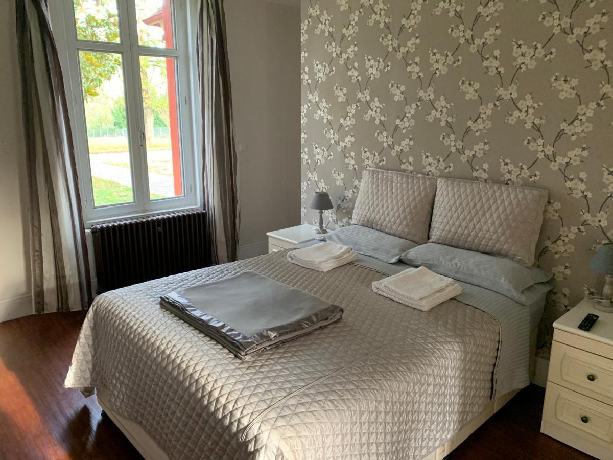 Le Pontet Bed & Breakfast Miramont-de-Guyenne Exterior photo